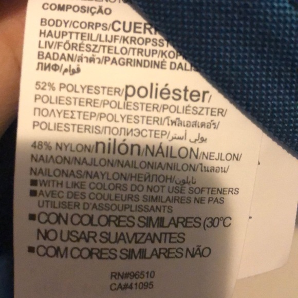 Under armour work out v neck - Picture 3 of 3